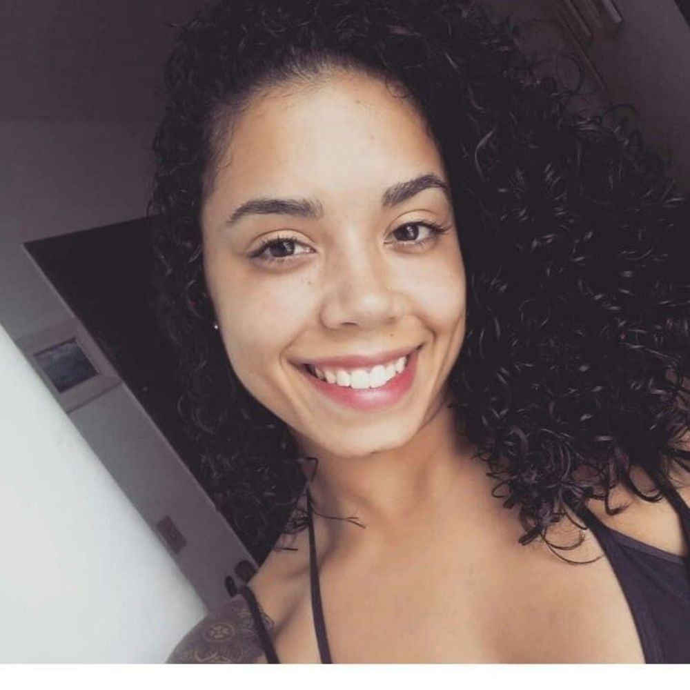 Meet your Posher, Gabriela